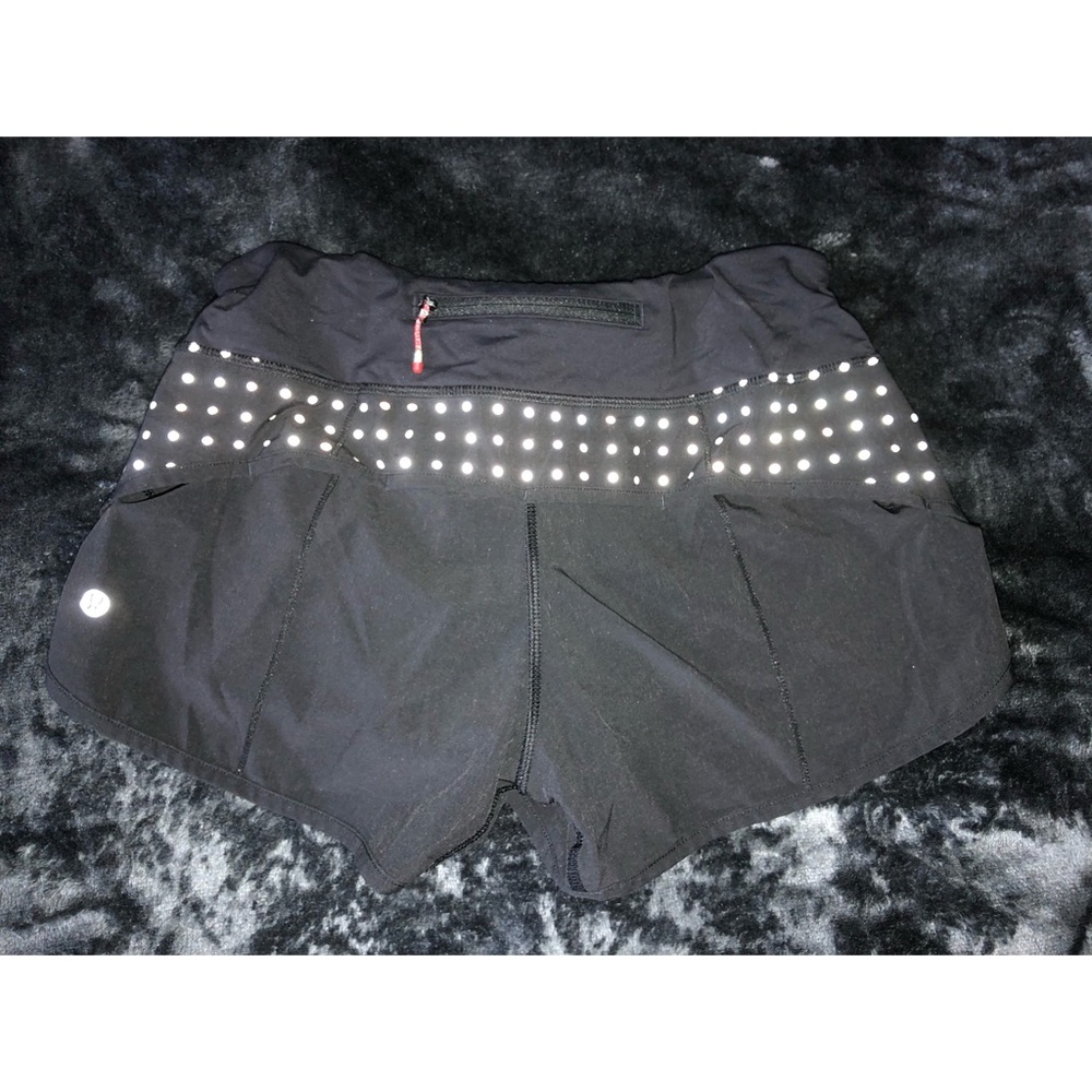 Lululemon Reflective Dots Speed Short *2.5 inseam*